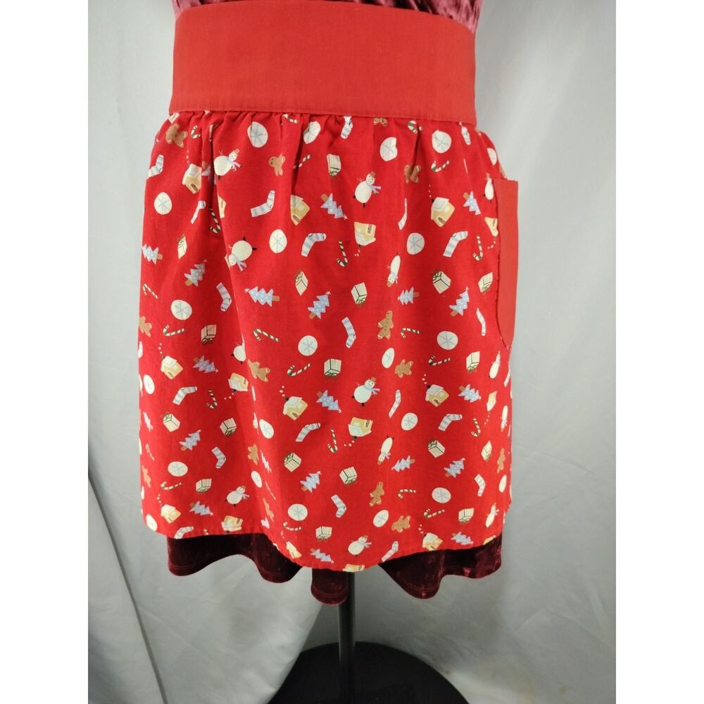 Vintage Handcrafted Holiday Half Apron with Pockets, Size OS